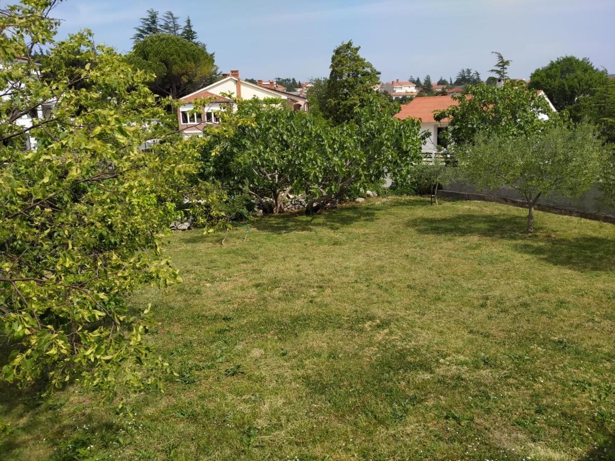 Apartman Avsec Krk Town Esterno foto