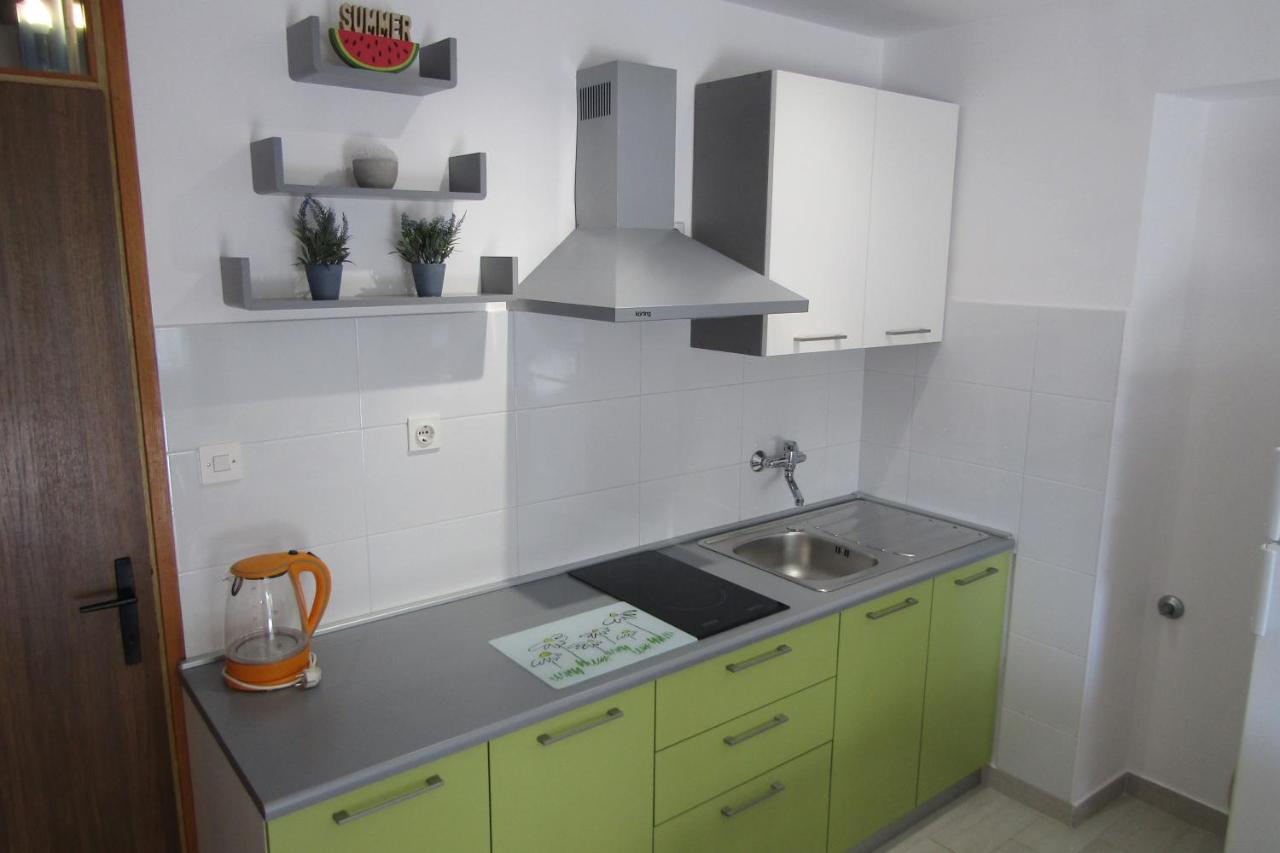 Apartman Avsec Krk Town Esterno foto