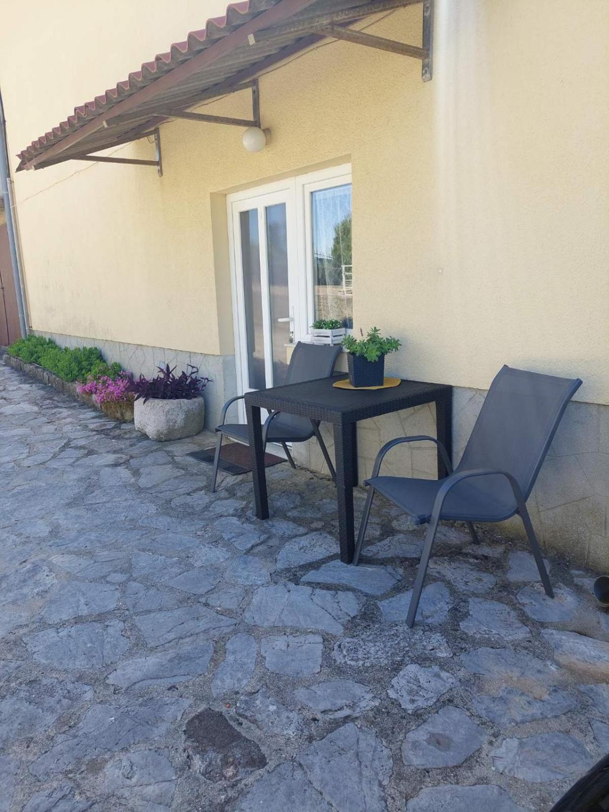 Apartman Avsec Krk Town Esterno foto